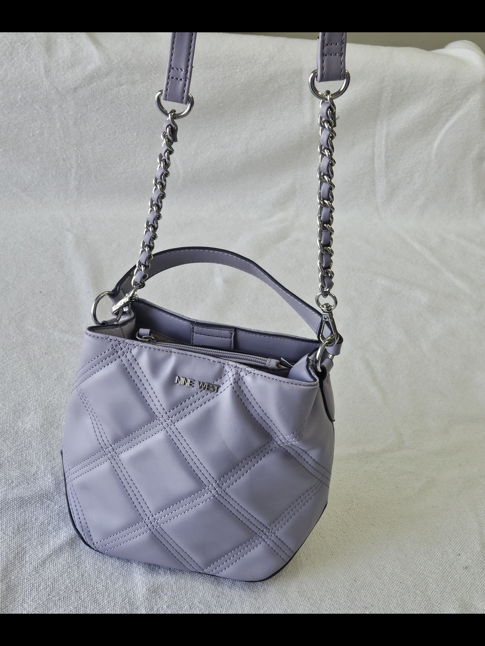 Nine West B6050 Womens Iris Quilted Skyes Bucket Handbag